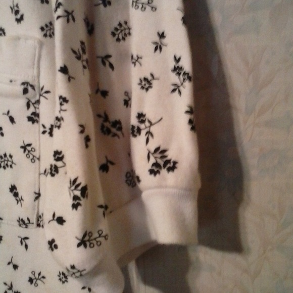 CATHY DANIELS WOMEN'S WHITE/BLACK FLORAL PRINT TOP - Picture 5 of 7